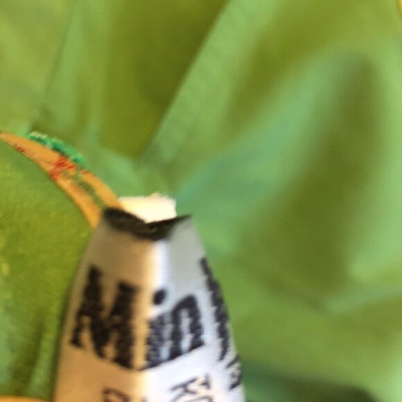 MIN JUNG Crops/Capris Gorgeous Lime w/Stretch Waist 18", Inseam 26" Preworn - Picture 6 of 10